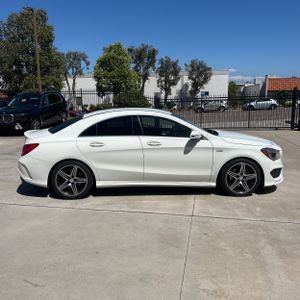 MERCEDES-BENZ CLA - 10