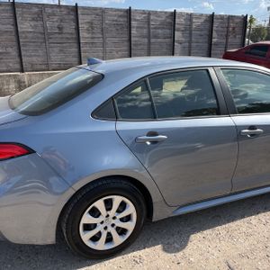صورة 9 لـ 2022 Toyota COROLLA LE
