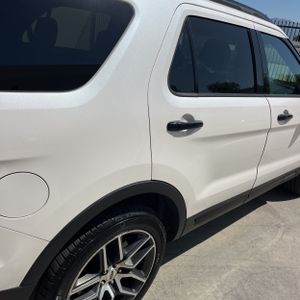 FORD EXPLORER SPORT - 9