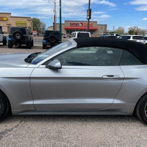 FORD MUSTANG ECOBOOST PREMIUM - 4