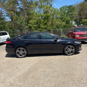 FORD FUSION TITANIUM - 10