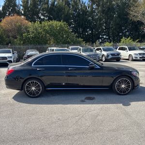 MERCEDES-BENZ C-CLASS - 10