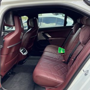 صورة مصغرة 33 لـ 2025 BMW I7 EDRIVE50