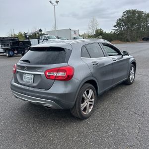 MERCEDES-BENZ GLA - 8