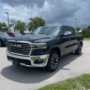 2026 RAM 1500 LARAMIE CREW CAB 4X4 5'7" BOX — фото 1