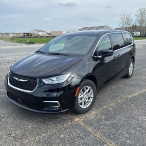 CHRYSLER PACIFICA SELECT - 1