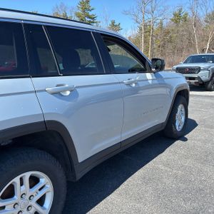 JEEP GRAND CHEROKEE LAREDO - 9