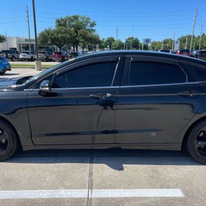 FORD FUSION SE - 4