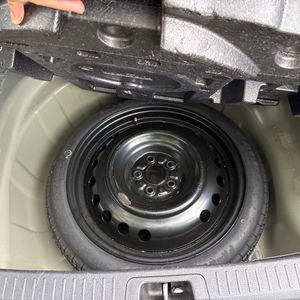 2021 Toyota COROLLA LE thumbnail 42