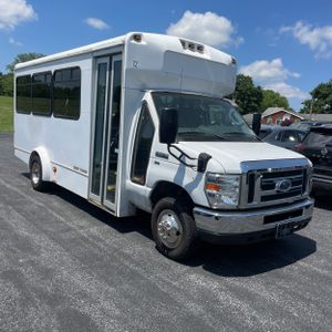 FORD E-350 CUTAWAY - 10