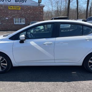 NISSAN VERSA 1.6 SV - 4