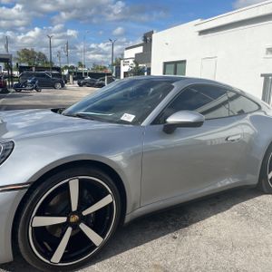 Porsche 911 Carrera - 2