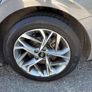 2023 Hyundai SONATA SEL thumbnail 18