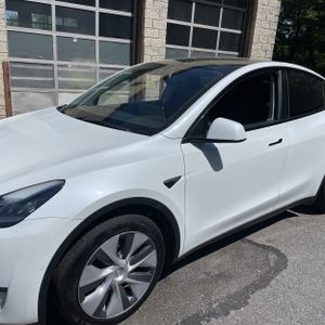 TESLA MODEL Y LONG RANGE - 2