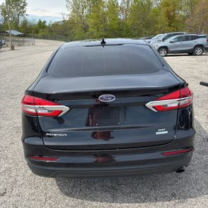FORD FUSION SE - 7