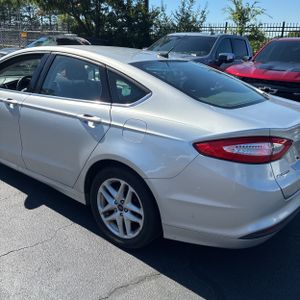 FORD FUSION SE - 5