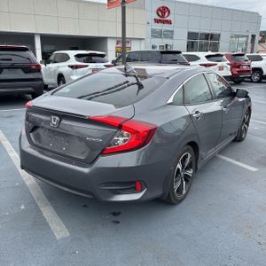 صورة 8 لـ 2016 Honda CIVIC TOURING