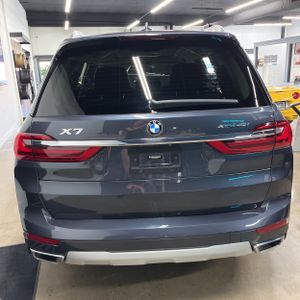 BMW X7 XDRIVE40I - 7