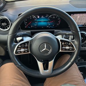 2020 Mercedes-BENZ GLB 照片 61