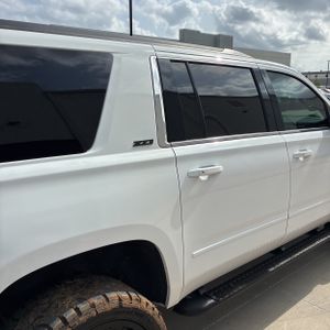 CHEVROLET SUBURBAN LT - 9