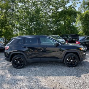 صورة 10 لـ 2018 JEEP COMPASS LATITUDE