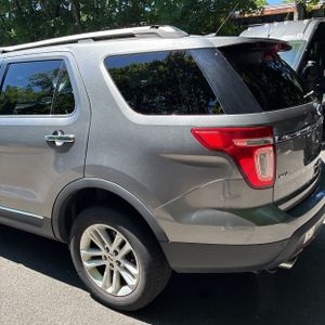FORD EXPLORER XLT - 6