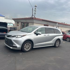 2022 Toyota SIENNA LE 8-PASSENGER — фото 3