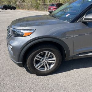 FORD EXPLORER XLT - 2