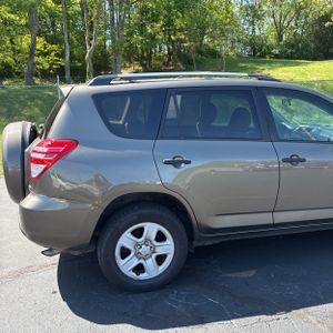 TOYOTA RAV4 - 9