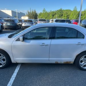 FORD FUSION SE - 4