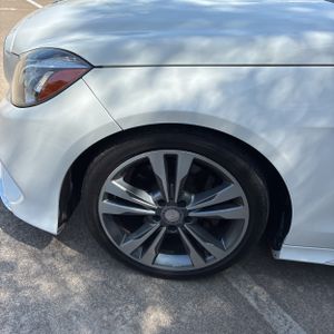 صورة مصغرة 17 لـ 2014 Mercedes-BENZ E 350