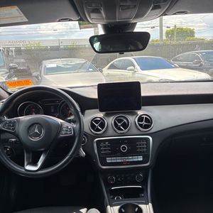 2020 Mercedes-BENZ GLA — миниатюра 36
