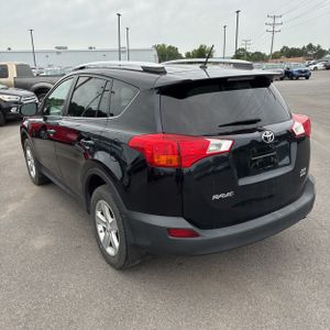 2013 Toyota RAV4 XLE photo 5