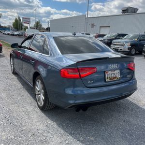AUDI A4 2.0T PREMIUM - 5