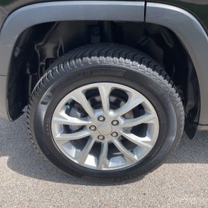 صورة مصغرة 19 لـ 2019 JEEP CHEROKEE LATITUDE