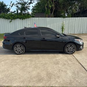 KIA FORTE GT-LINE - 10