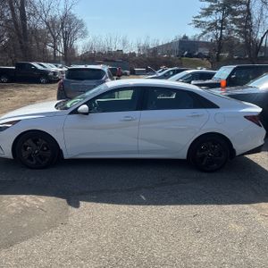 HYUNDAI ELANTRA SEL - 3