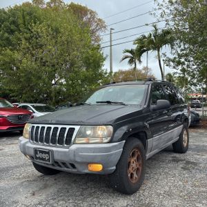 JEEP GRAND CHEROKEE LAREDO - 1