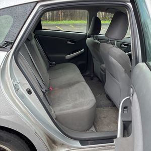 2011 Toyota PRIUS TWO — миниатюра 35