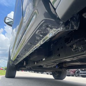 2026 RAM 1500 LARAMIE CREW CAB 4X4 5'7" BOX — миниатюра 23
