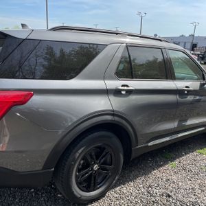 FORD EXPLORER XLT - 9