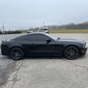 FORD MUSTANG GT - 10