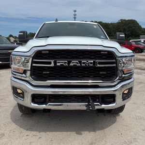 2024 RAM 3500 TRADESMAN thumbnail 14