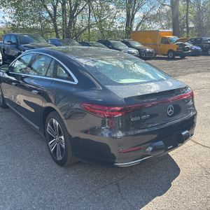 MERCEDES-BENZ EQS - 5