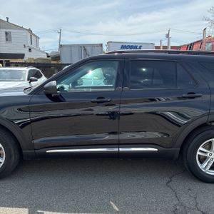 FORD EXPLORER XLT - 4