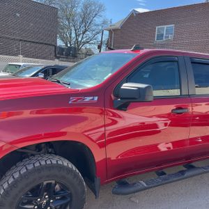 CHEVROLET SILVERADO 1500 CUSTOM TRAIL BOSS - 2