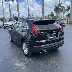 صورة 5 لـ 2023 Cadillac XT4 LUXURY