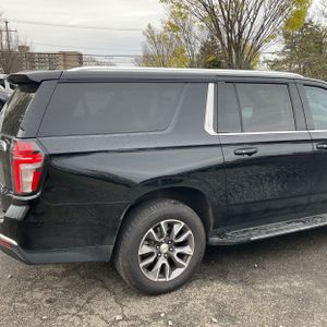 CHEVROLET SUBURBAN LT - 9