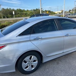 HYUNDAI SONATA HYBRID BASE - 9
