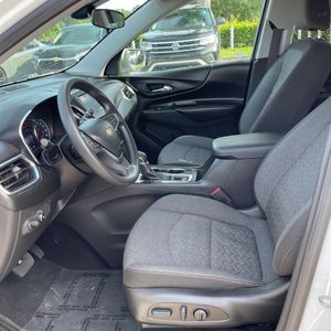 2022 Chevrolet EQUINOX LT — миниатюра 32